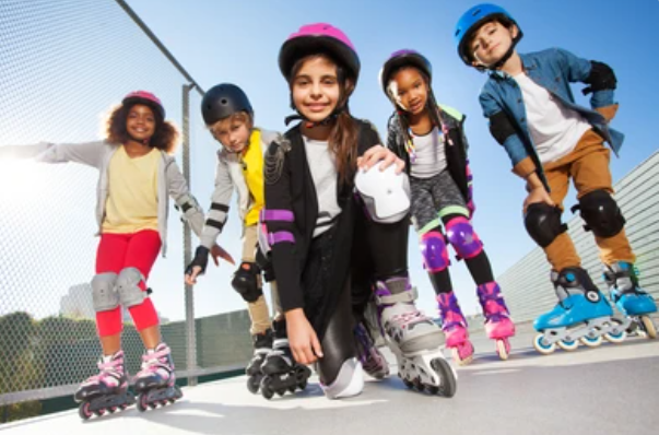 Sepatu roda? Inline skate? Rollerblade? Roller skate?